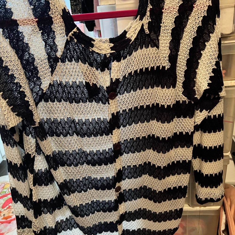 Pullover sweater - Picture 2 of 4
